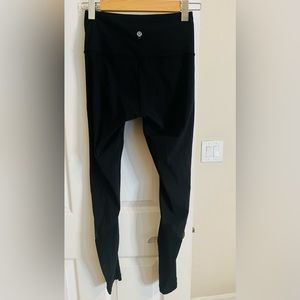 Lululemon size 6